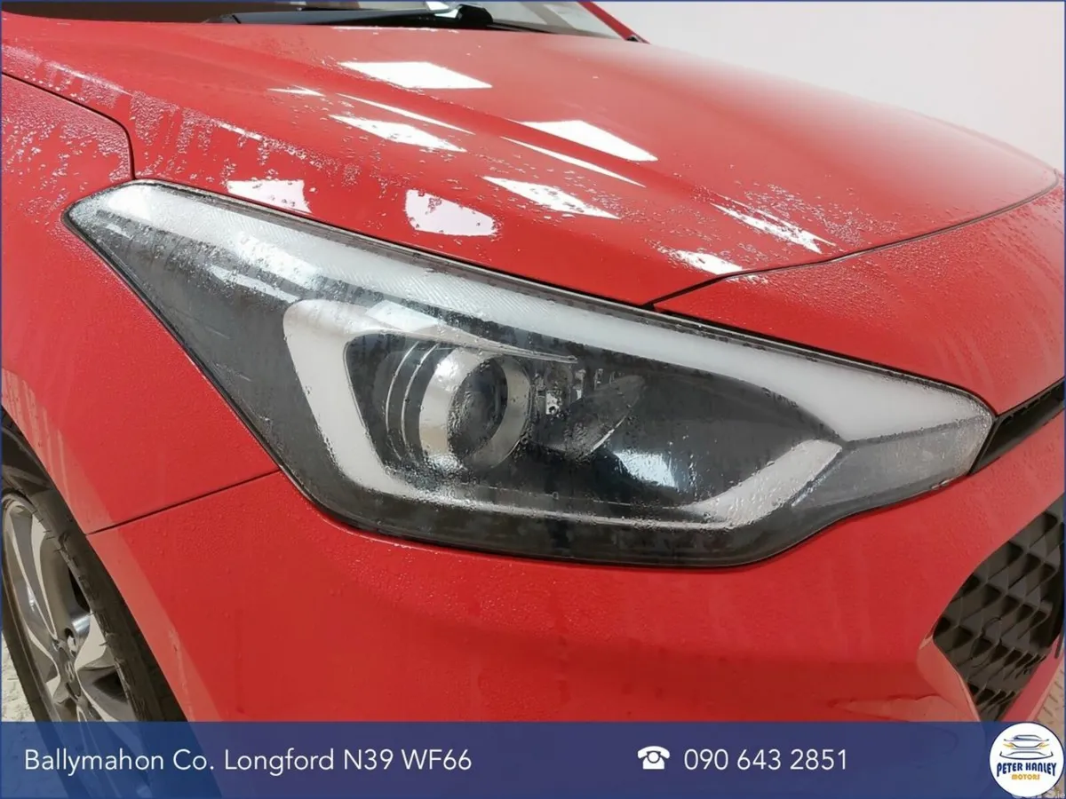 Hyundai i20 Hatchback, Petrol, 2019, Red