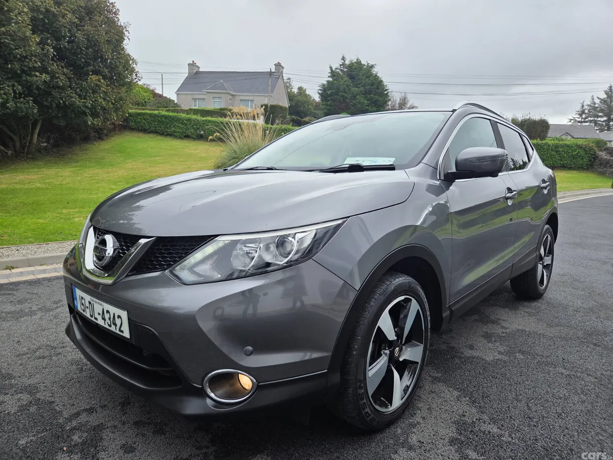 Nissan Qashqai Hatchback, Diesel, 2015, Grey