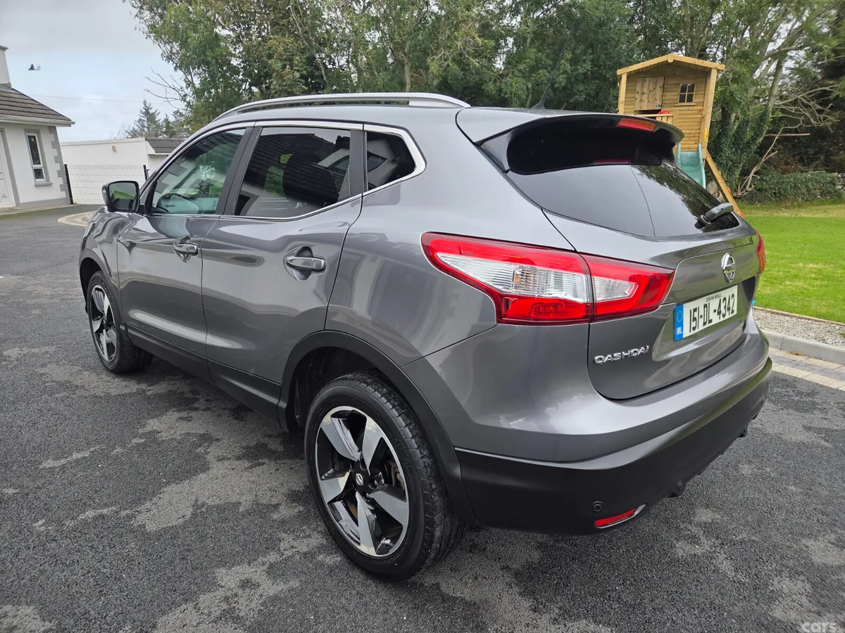 Nissan Qashqai Hatchback, Diesel, 2015, Grey