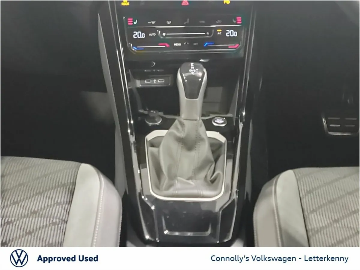 Volkswagen T-Roc SUV, Petrol, 2025, White
