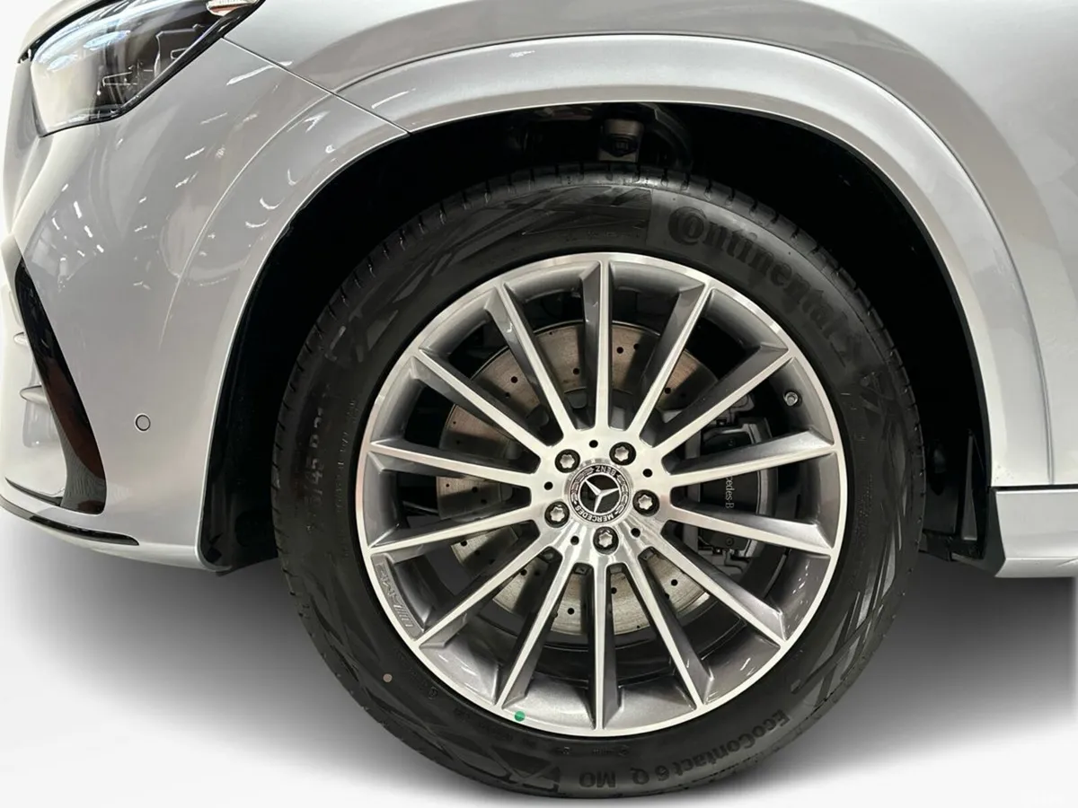 Mercedes-Benz GLE SUV, Petrol Plug-in Hybrid, 2026, Silver