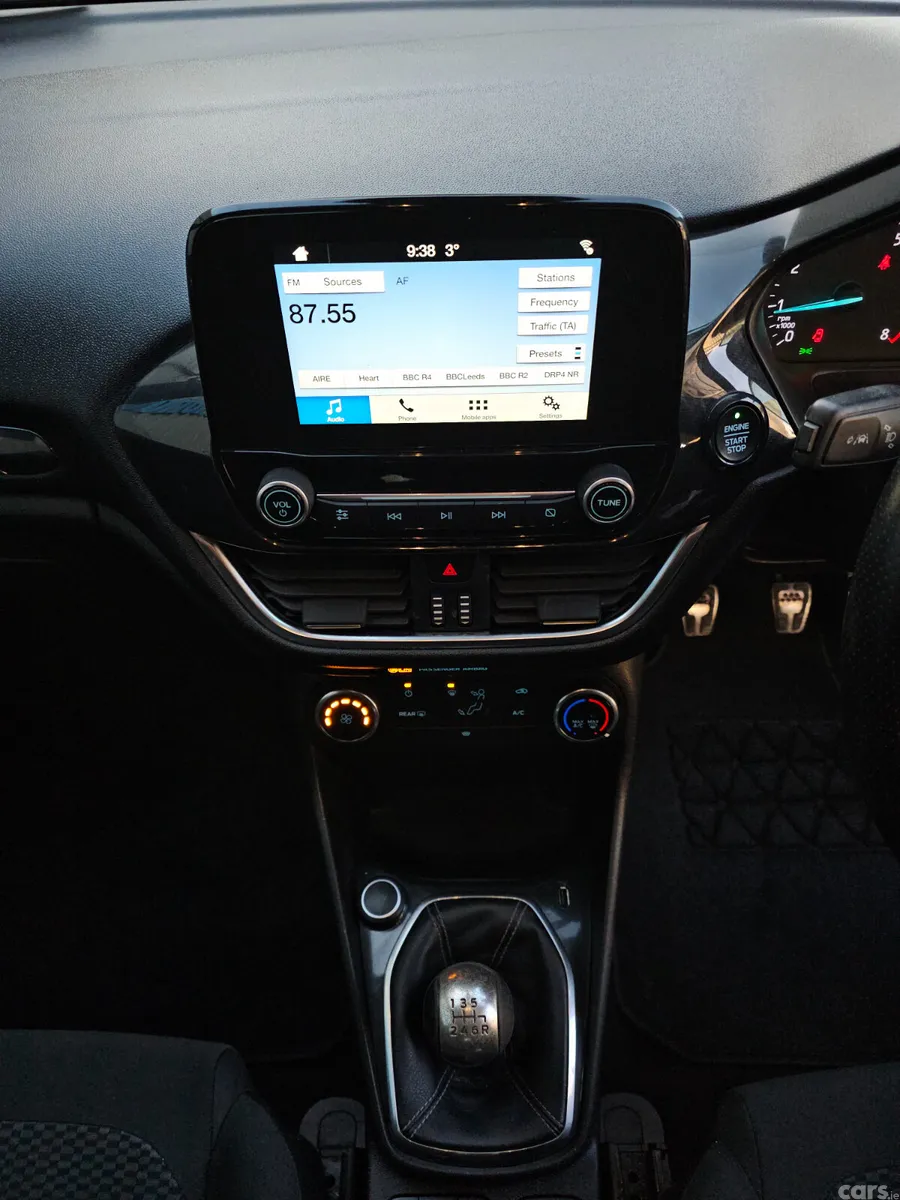 Ford Fiesta Hatchback, Petrol, 2018, White