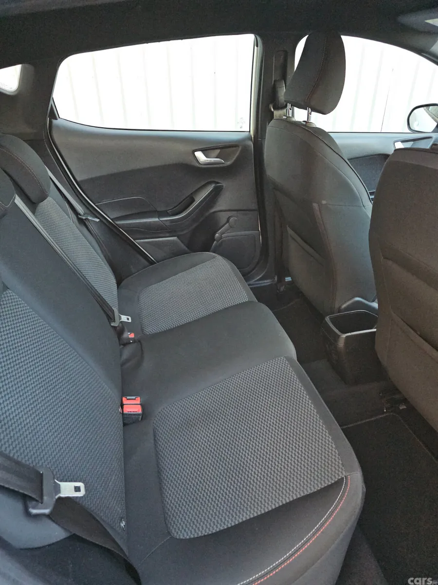 Ford Fiesta Hatchback, Petrol, 2018, White