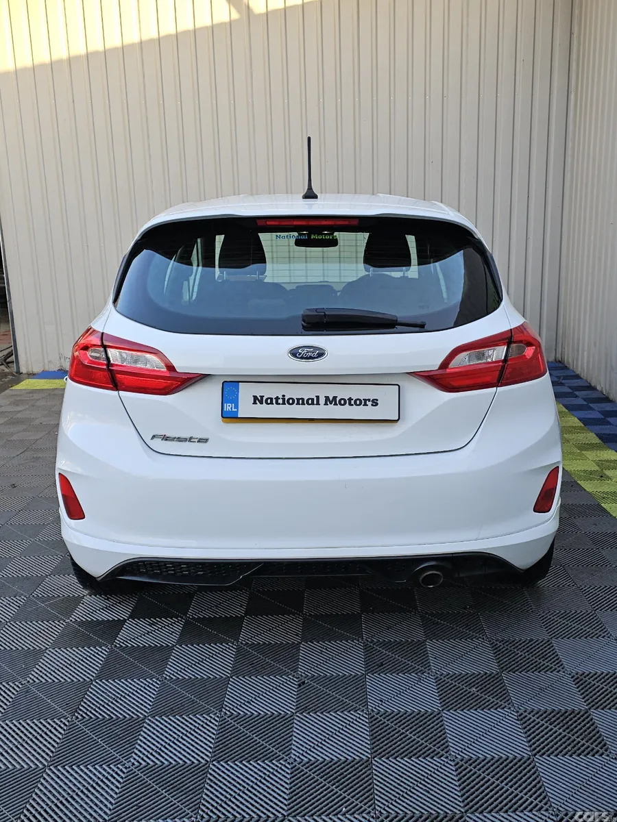 Ford Fiesta Hatchback, Petrol, 2018, White