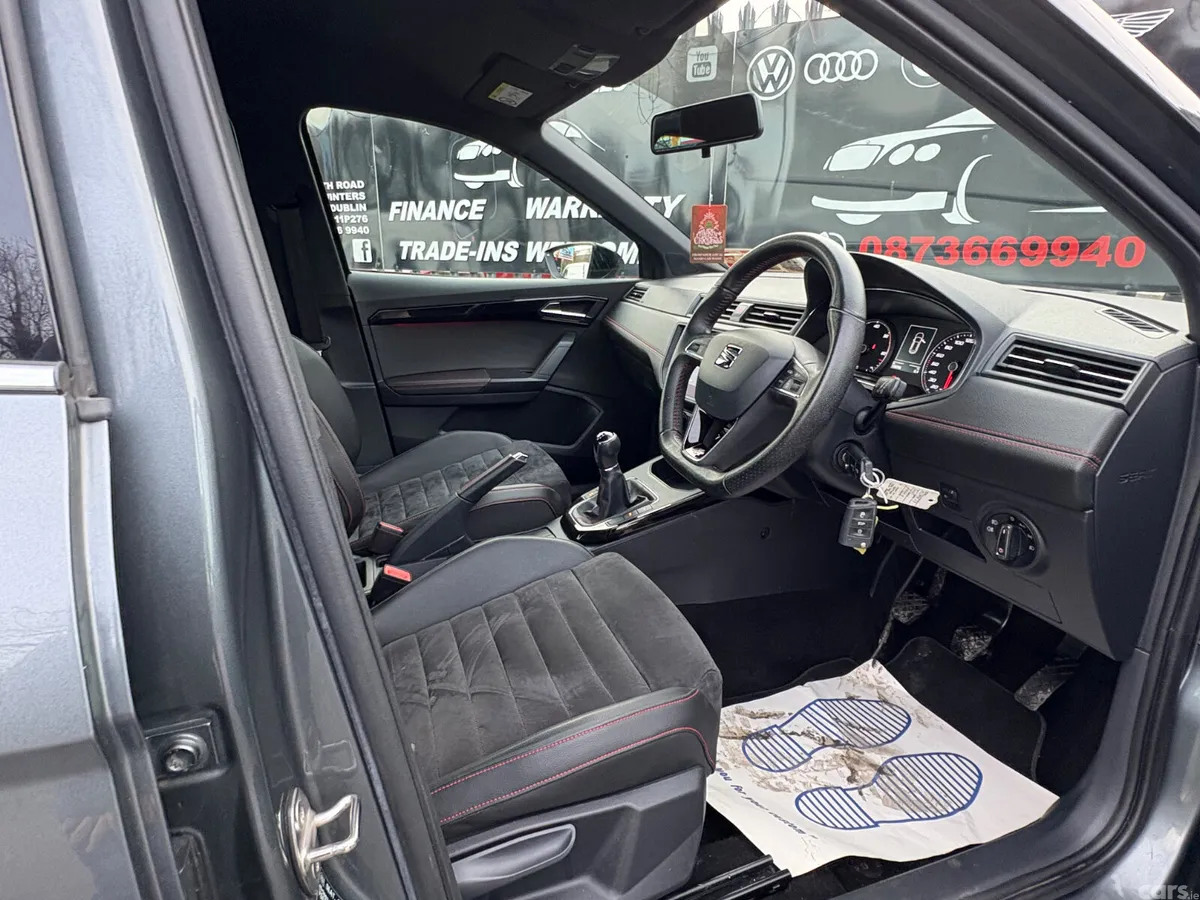 SEAT Arona SUV, Diesel, 2018, Grey