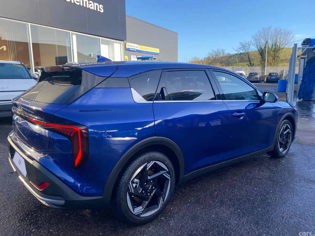Kia K4 Hatchback, Petrol, 2026, Blue