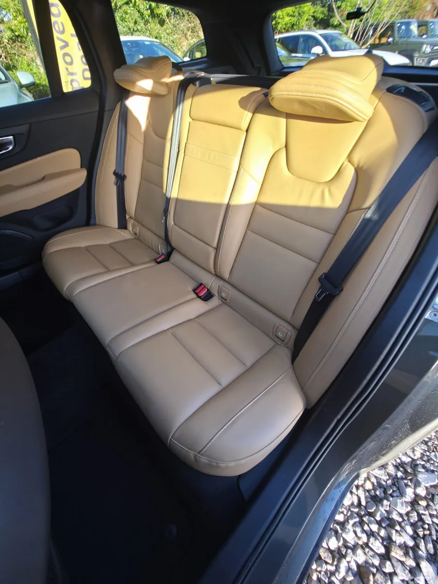 Volvo V60 Estate, Petrol, 2021, Grey