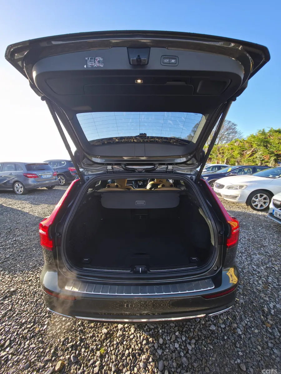 Volvo V60 Estate, Petrol, 2021, Grey