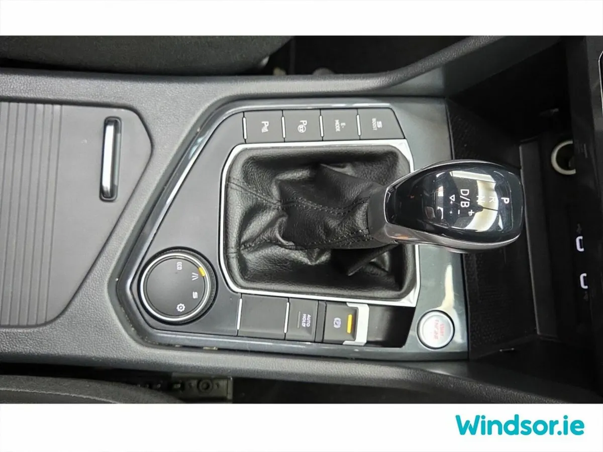 SEAT Tarraco Estate, Petrol Plug-in Hybrid, 2023, Green