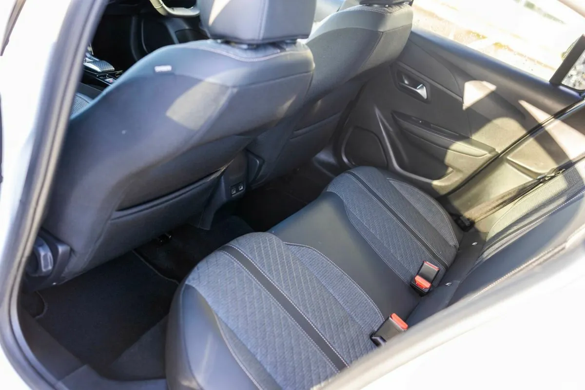 Peugeot 208 Hatchback, Petrol, 2025, White