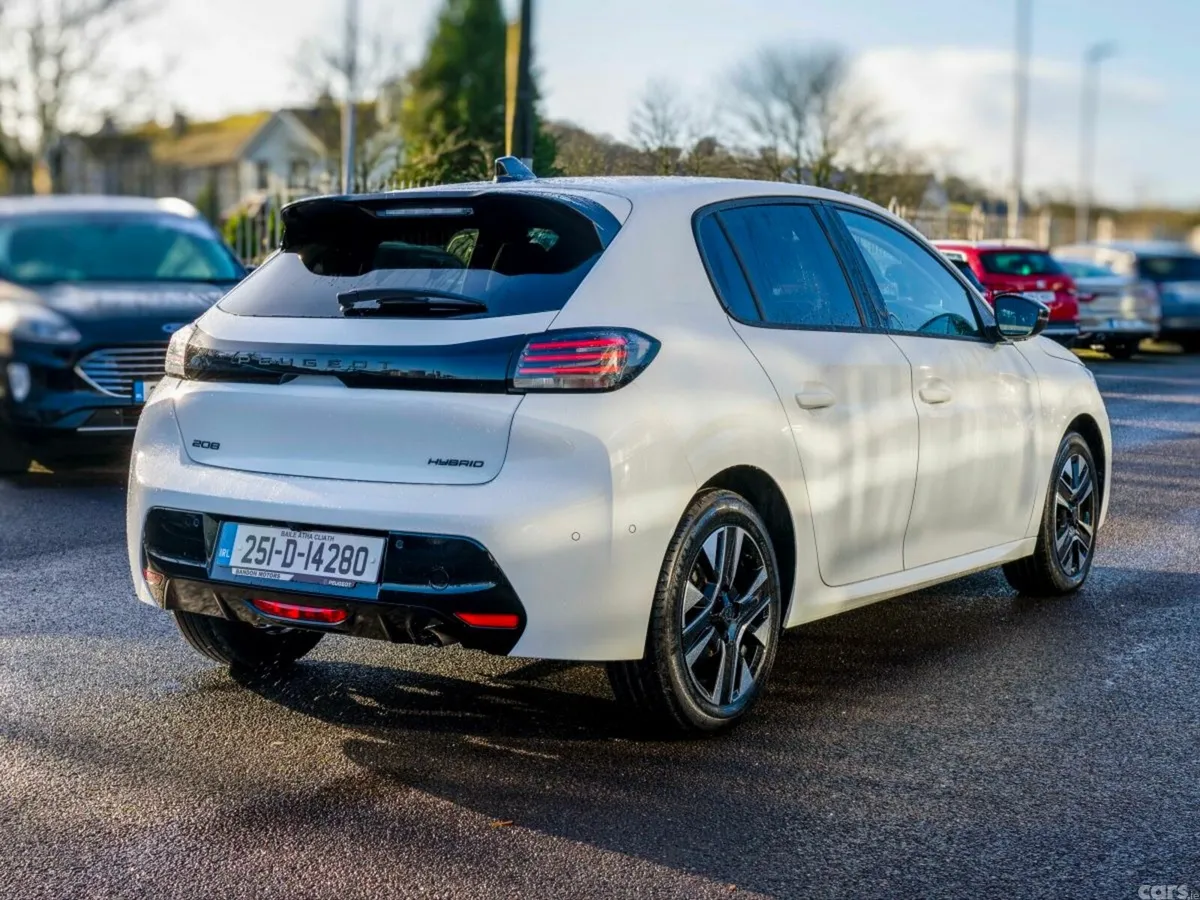 Peugeot 208 Hatchback, Petrol, 2025, White