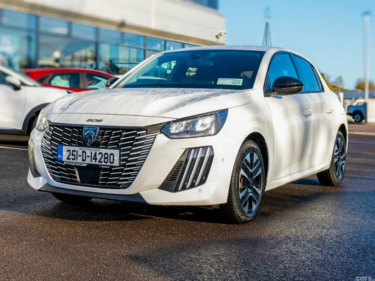 Peugeot 208 Hatchback, Petrol, 2025, White
