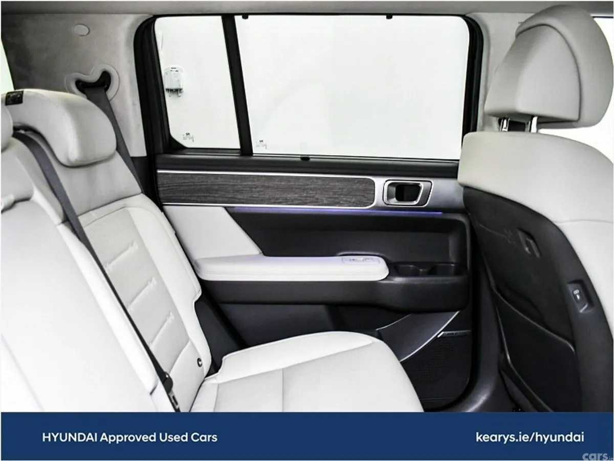Hyundai Santa Fe SUV, Petrol Plug-in Hybrid, 2027, Black