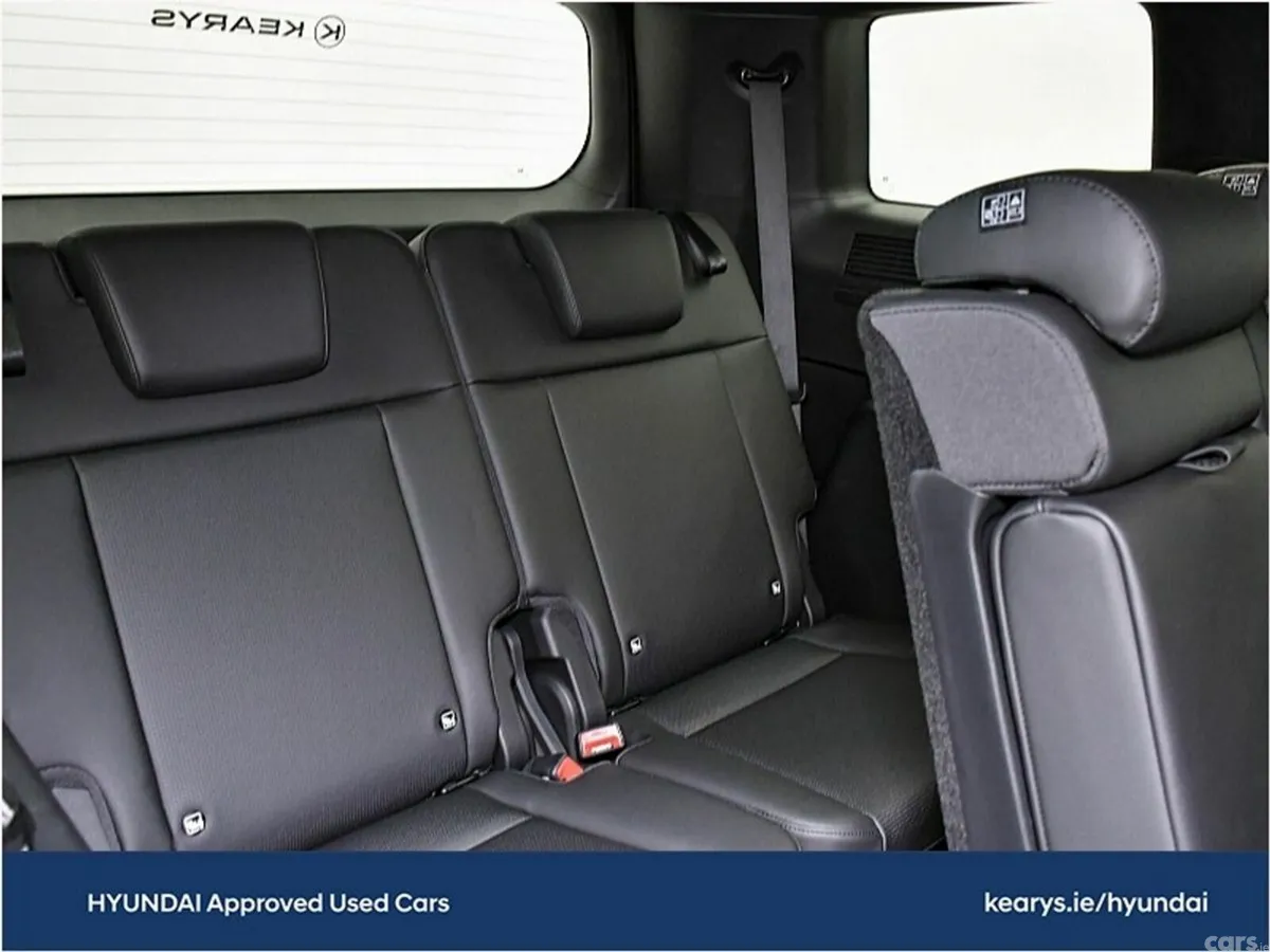 Hyundai Santa Fe SUV, Petrol Plug-in Hybrid, 2027, Black