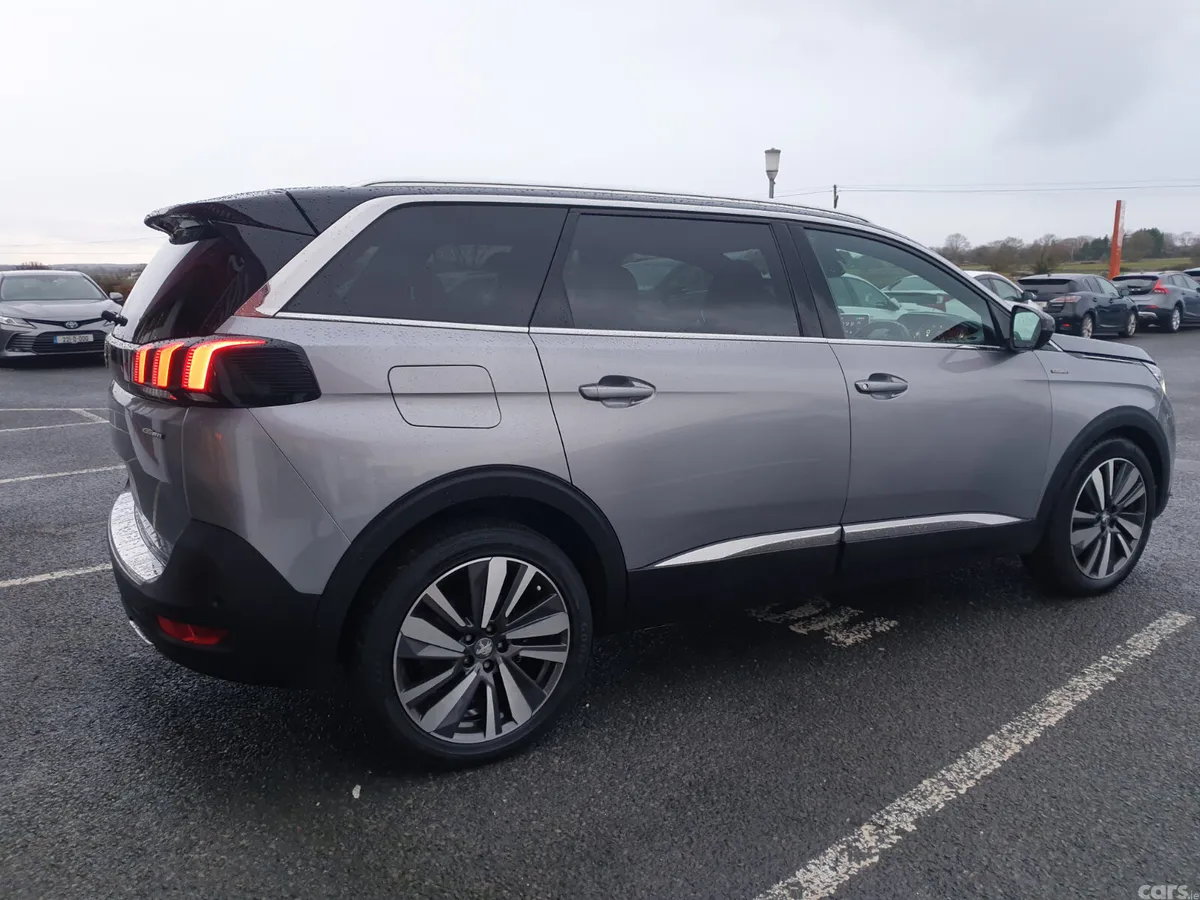 Peugeot 5008 MPV, Diesel, 2020, Grey