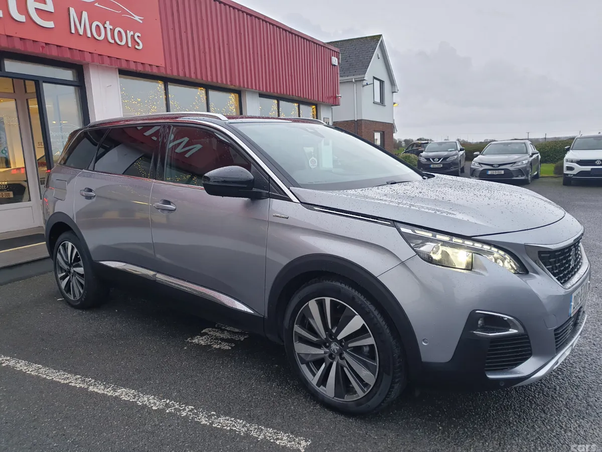Peugeot 5008 MPV, Diesel, 2020, Grey