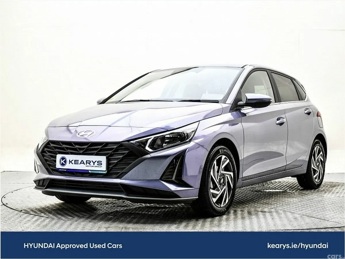 Hyundai i20 Hatchback, Petrol, 2027, Blue