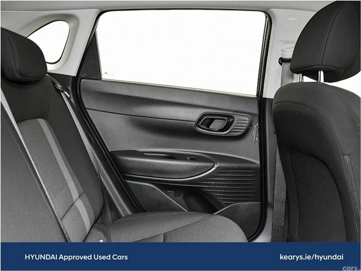 Hyundai i20 Hatchback, Petrol, 2027, Grey