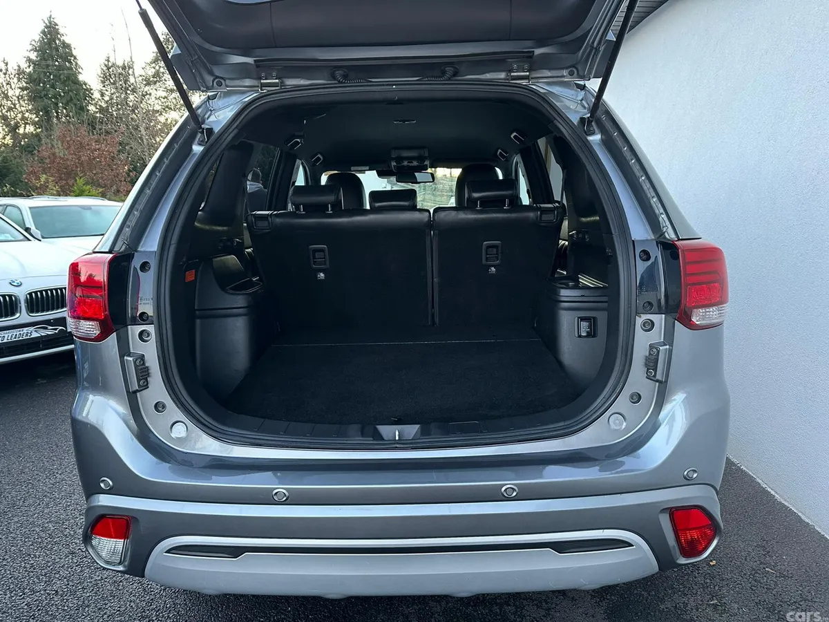 Mitsubishi Outlander SUV, Petrol Plug-in Hybrid, 2020, Grey