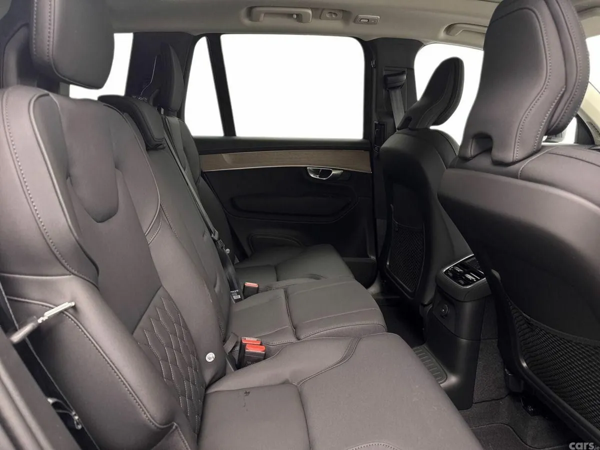 Volvo XC90 SUV, Petrol Plug-in Hybrid, 2026, Silver
