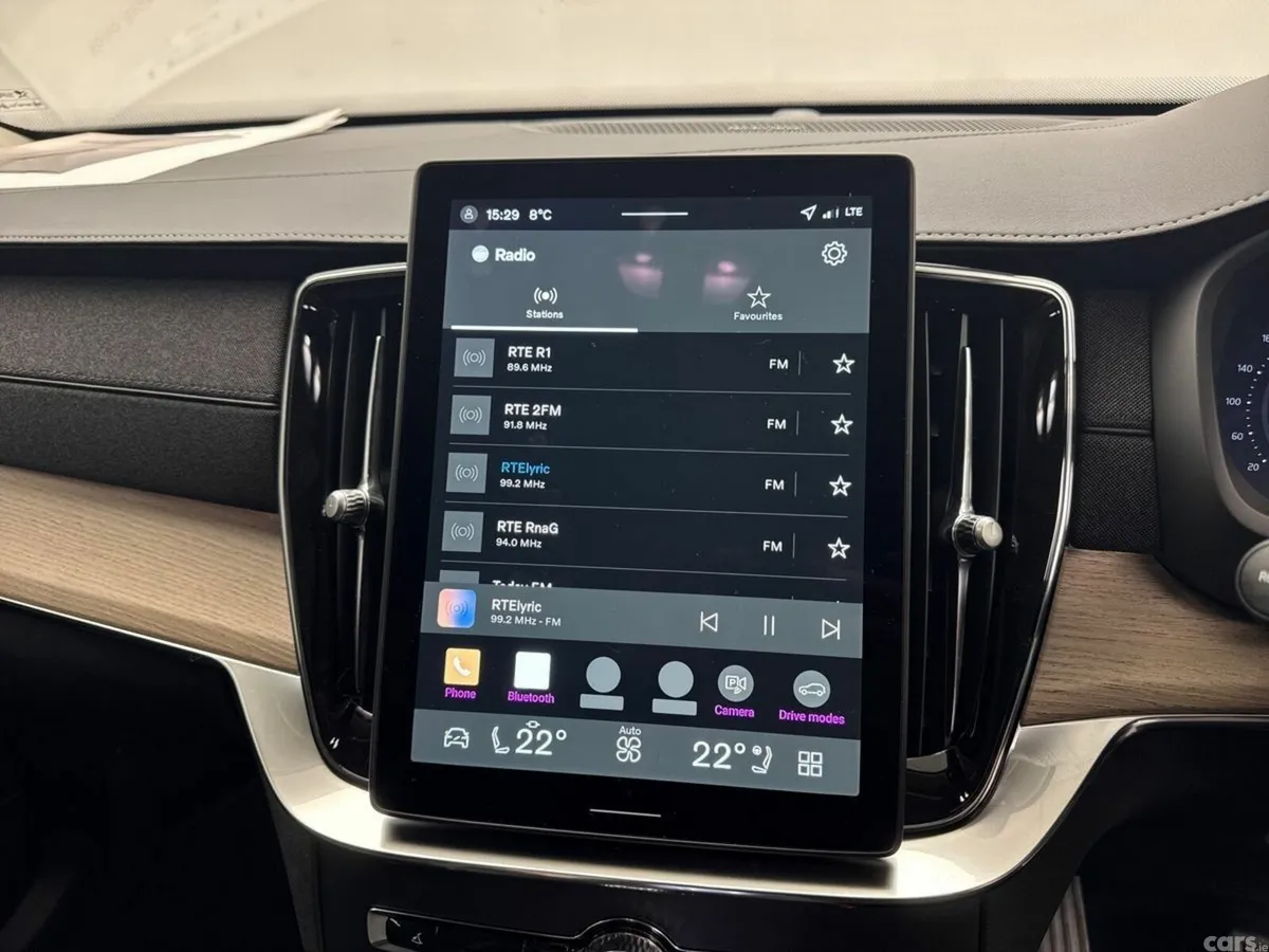 Volvo XC90 SUV, Petrol Plug-in Hybrid, 2026, Silver