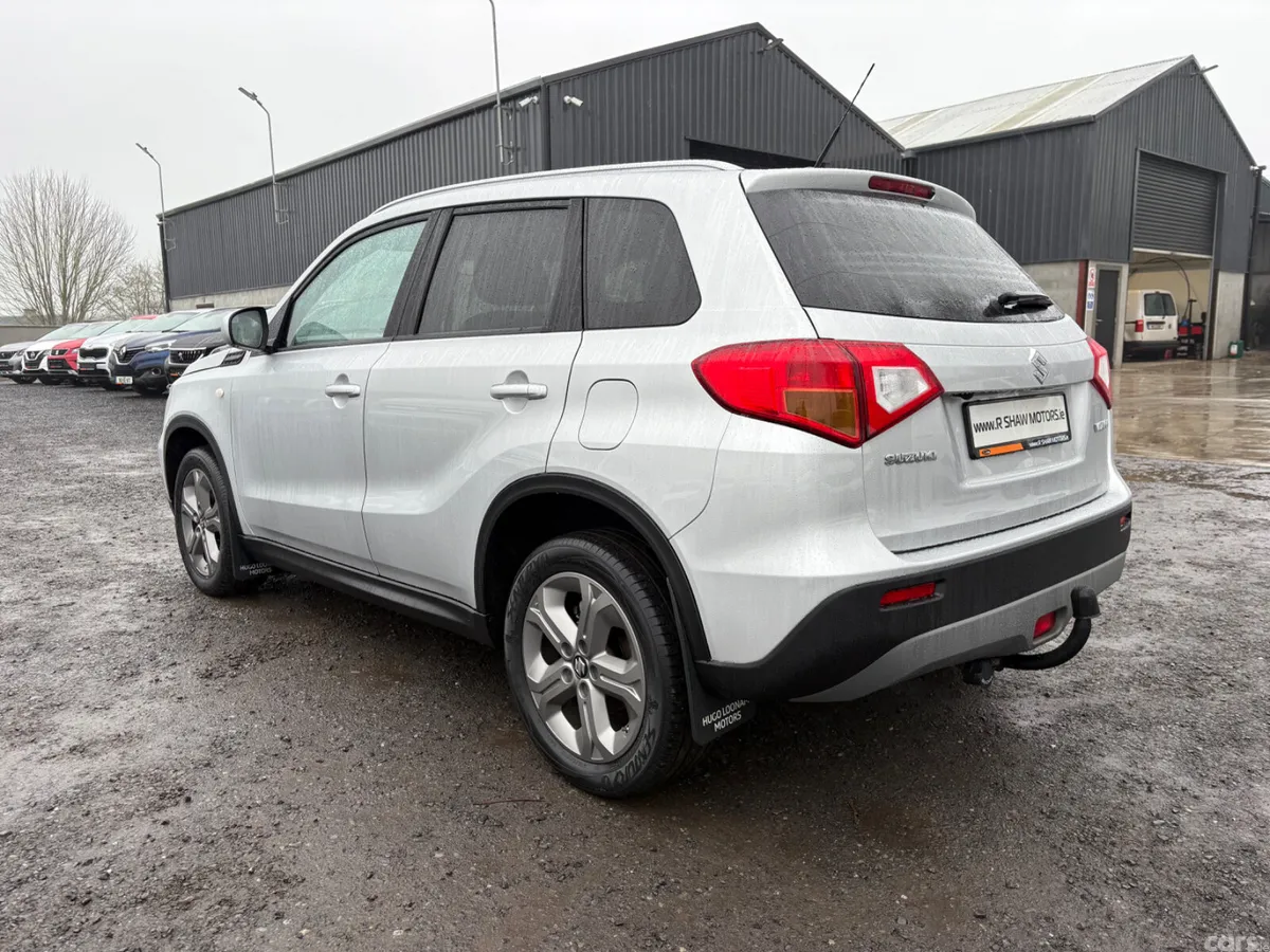 Suzuki Vitara SUV, Diesel, 2019, Grey