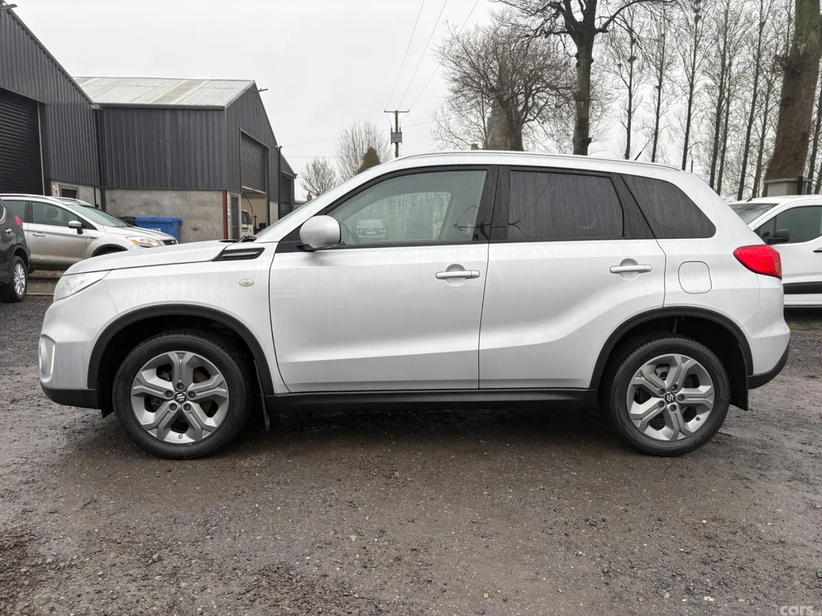 Suzuki Vitara SUV, Diesel, 2019, Grey