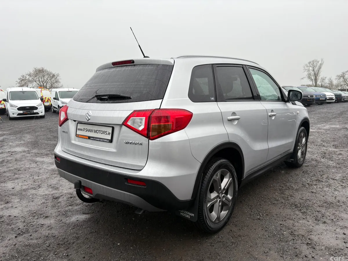 Suzuki Vitara SUV, Diesel, 2019, Grey