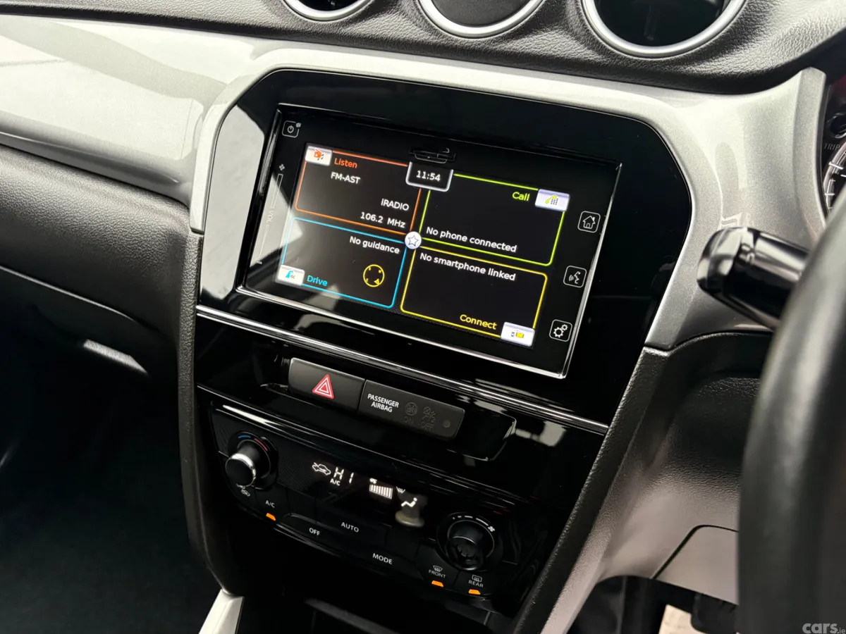 Suzuki Vitara SUV, Diesel, 2019, Grey
