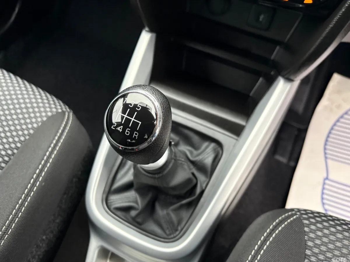 Suzuki Vitara SUV, Diesel, 2019, Grey
