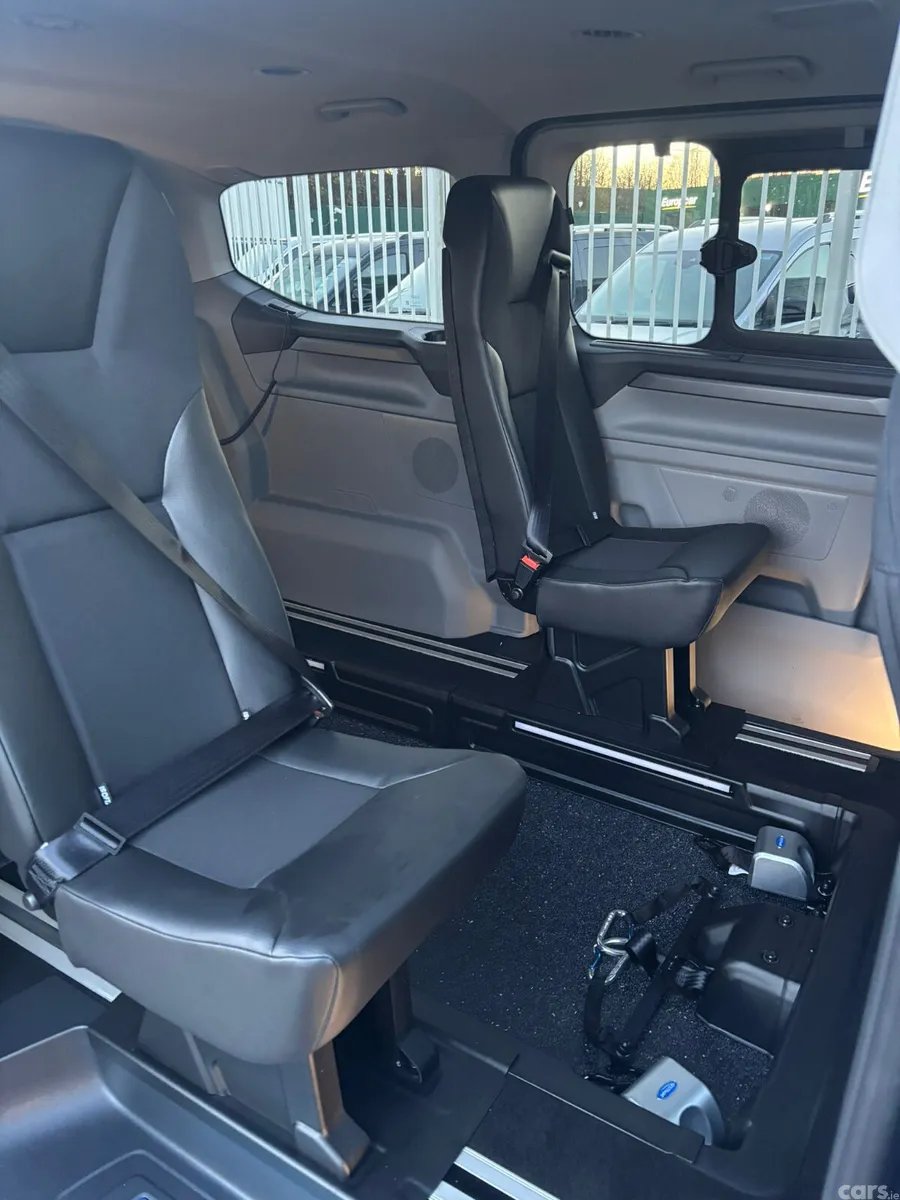 Ford Tourneo Custom MPV, Diesel, 2026, Blue