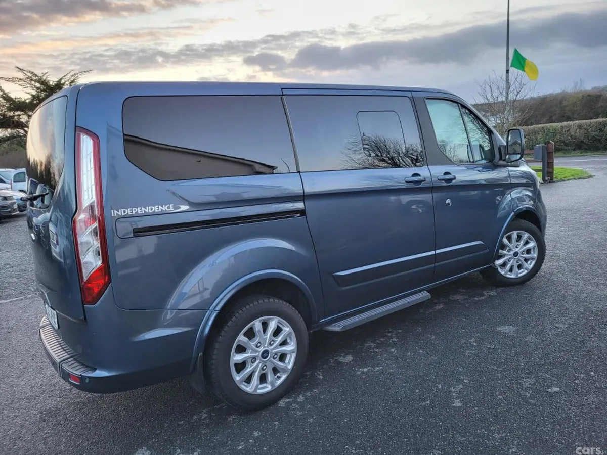 Ford Tourneo Custom MPV, Diesel, 2022, Blue