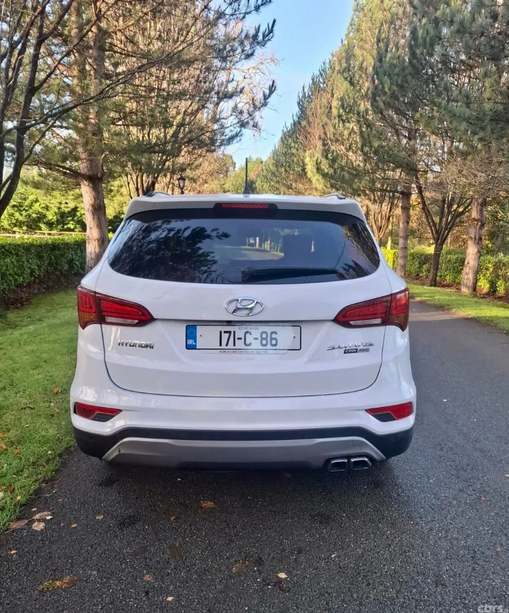 Hyundai Santa Fe SUV, Diesel, 2017, White