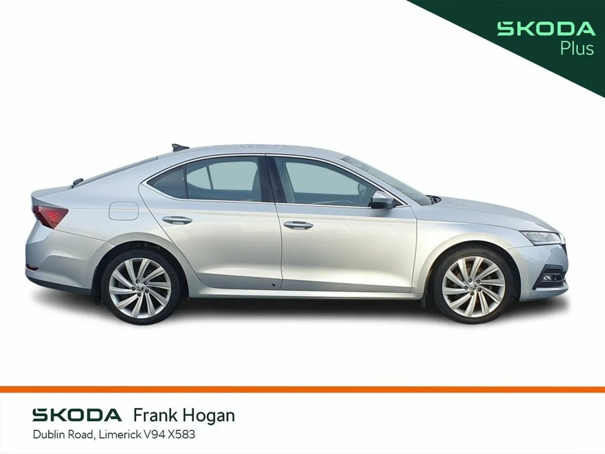 Skoda Octavia Saloon, Diesel, 2022, Grey