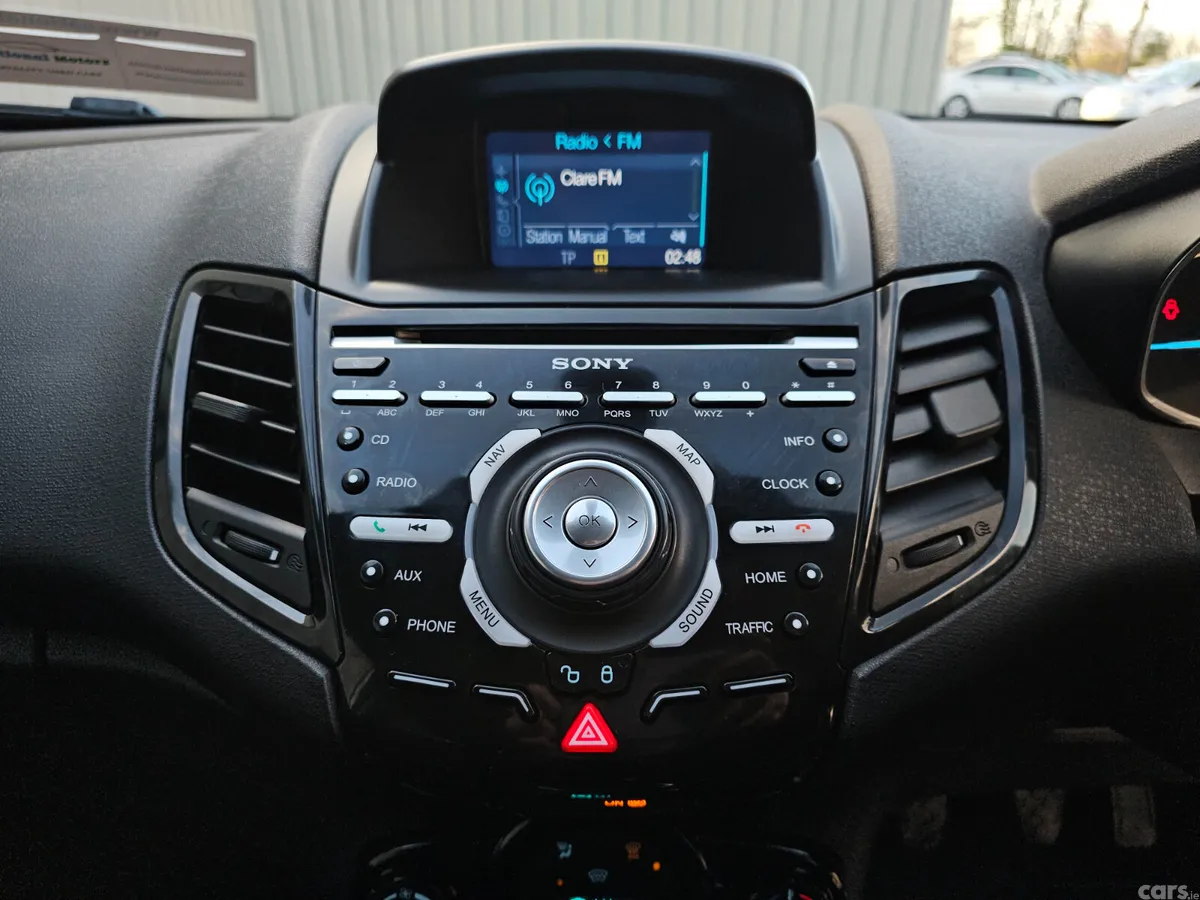 Ford Fiesta Hatchback, Petrol, 2014, White