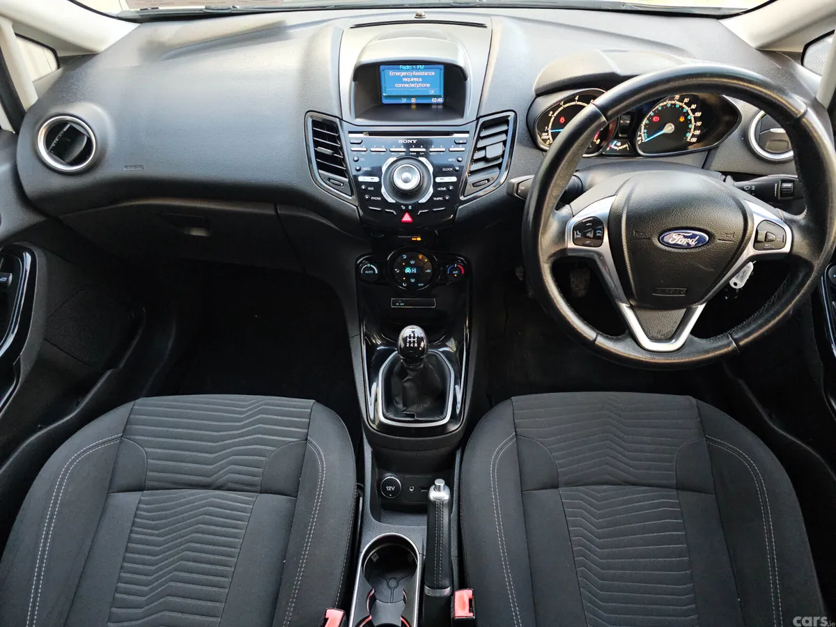 Ford Fiesta Hatchback, Petrol, 2014, White
