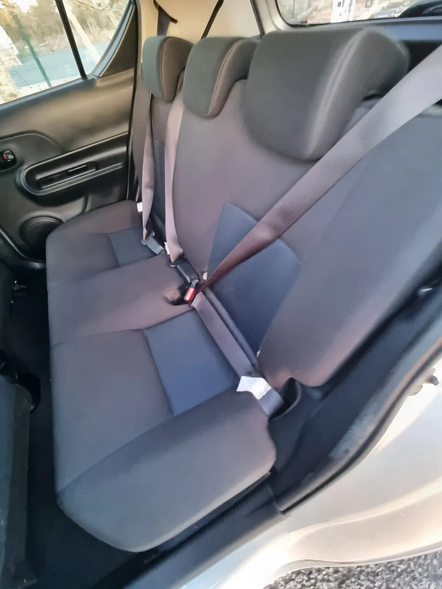 Toyota Aqua Hatchback, Petrol Hybrid, 2019, Silver