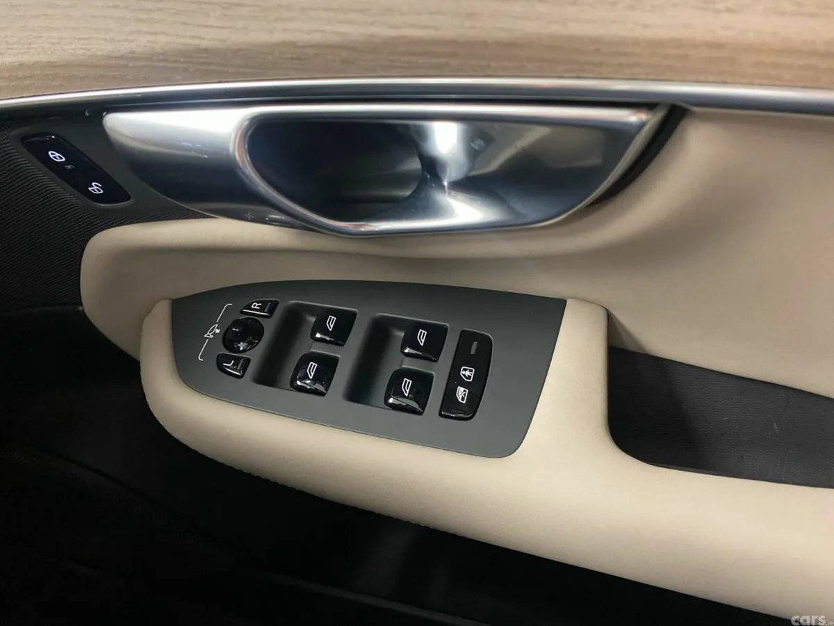 Volvo XC90 SUV, Petrol Hybrid, 2027, Red