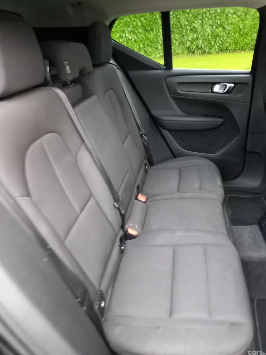 Volvo XC40 Estate/Jeep, Petrol Plug-in Hybrid, 2021, Black