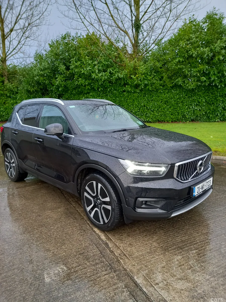 Volvo XC40 Estate/Jeep, Petrol Plug-in Hybrid, 2021, Black