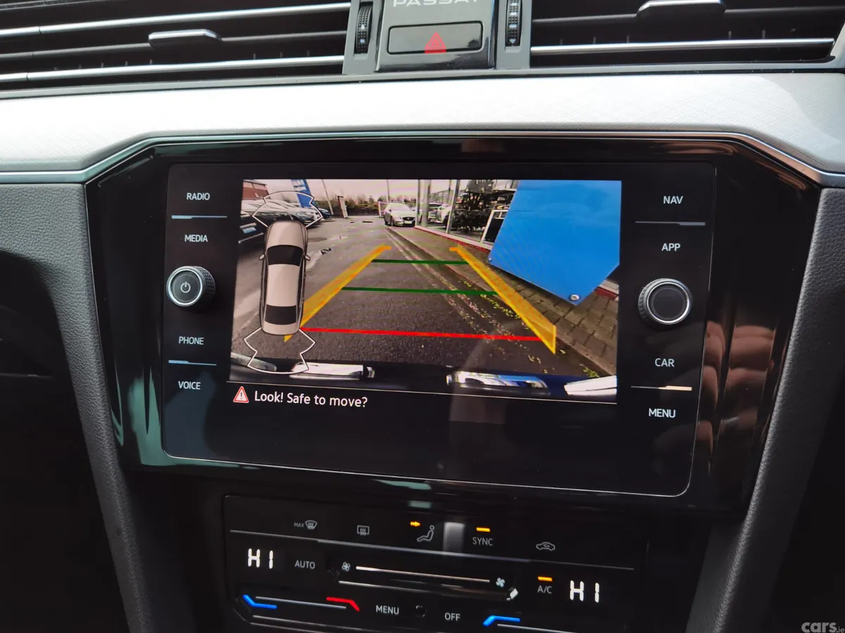 Volkswagen Passat Saloon, Diesel, 2022, Black