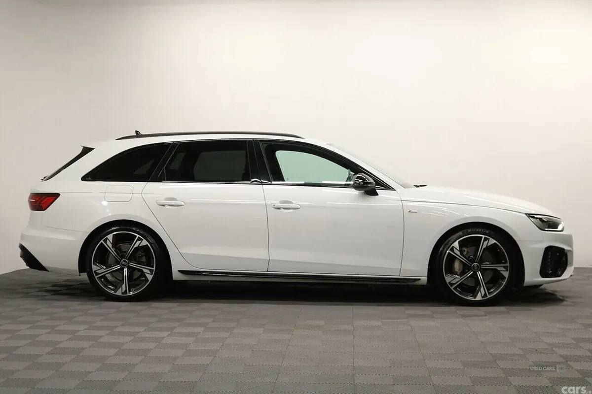 Audi A4 Estate, Diesel, 2023, White