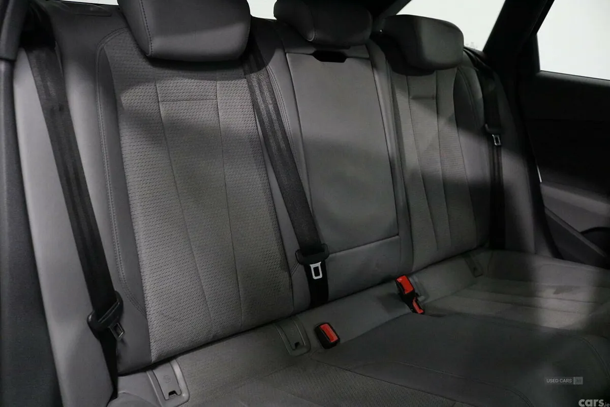 Audi A4 Estate, Diesel, 2023, White