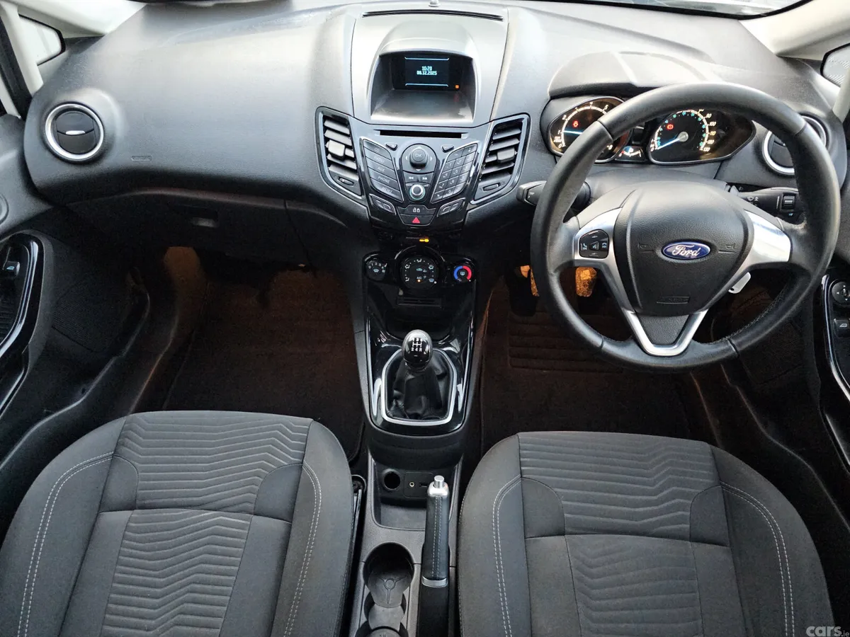 Ford Fiesta Hatchback, Petrol, 2014, White