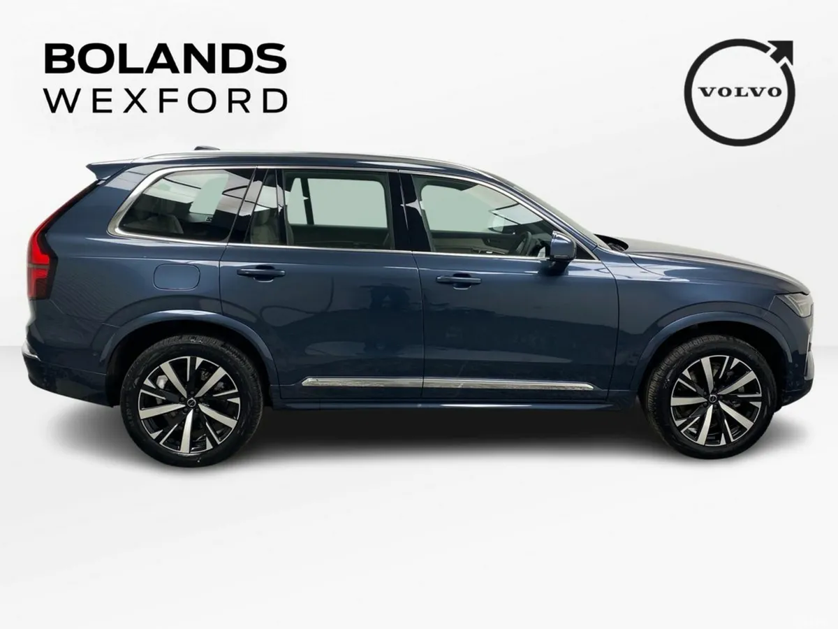 Volvo XC90 SUV, Petrol Plug-in Hybrid, 2026, Blue
