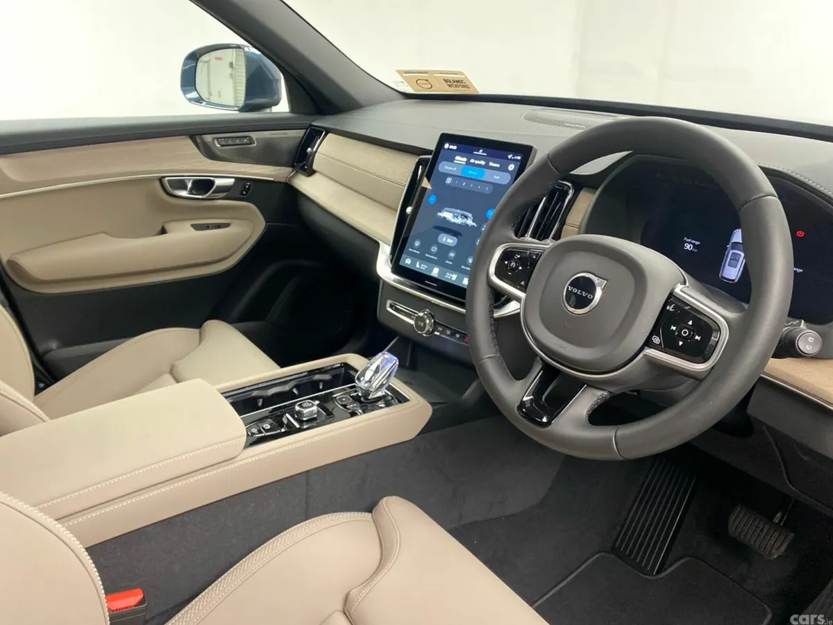 Volvo XC90 SUV, Petrol Plug-in Hybrid, 2026, Blue
