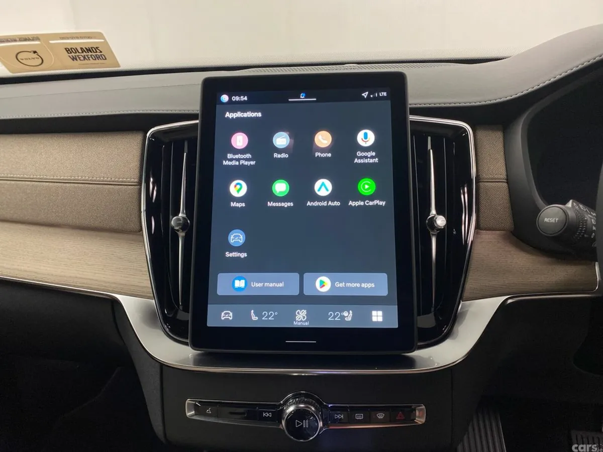 Volvo XC90 SUV, Petrol Plug-in Hybrid, 2026, Blue