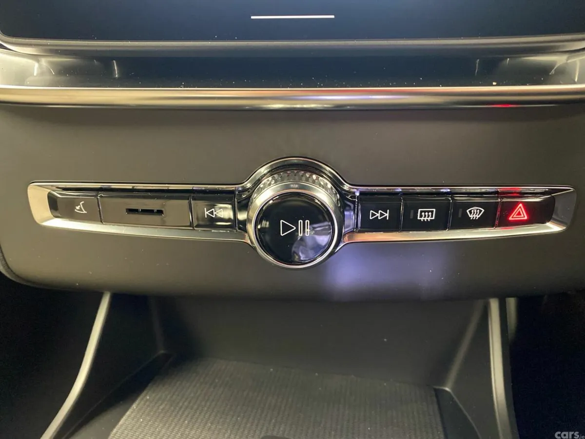 Volvo XC90 SUV, Petrol Plug-in Hybrid, 2026, Blue