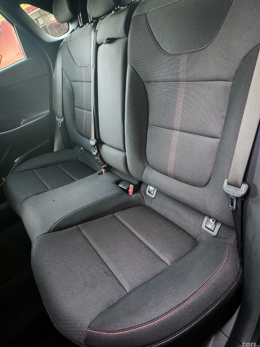 Hyundai i30 Hatchback, Petrol, 2022, Red
