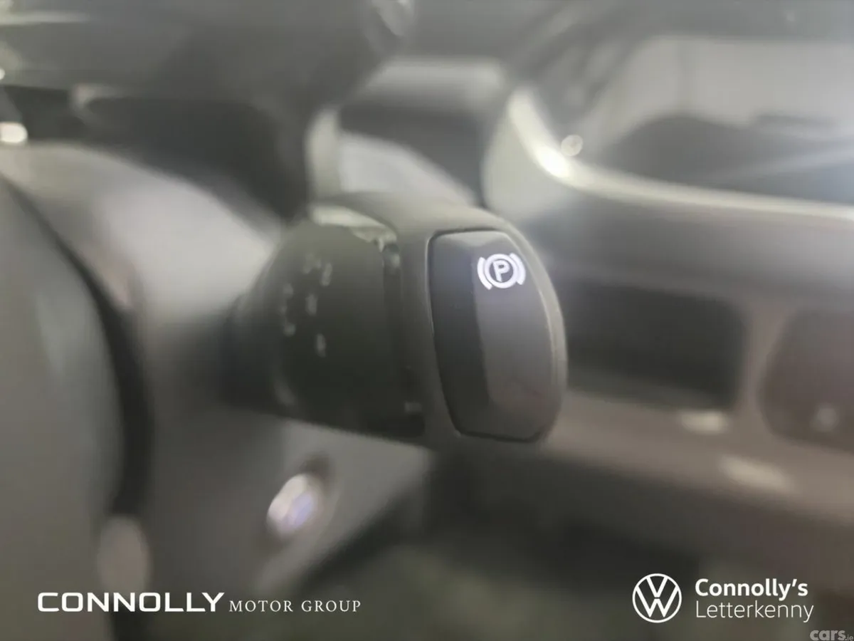 Volkswagen ID.Buzz MPV, Electric, 2025, Silver